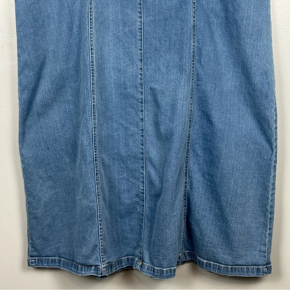 Uskees Manchester Matilda medium wash back zip flat front jean skirt, US 18.